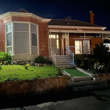 Oakleigh House Hotell Burnie Exteriör bild